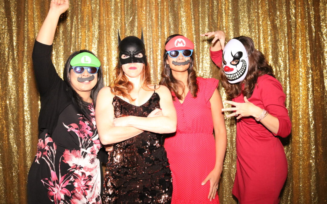 5 Reasons to have a prom Kitchener photo booth