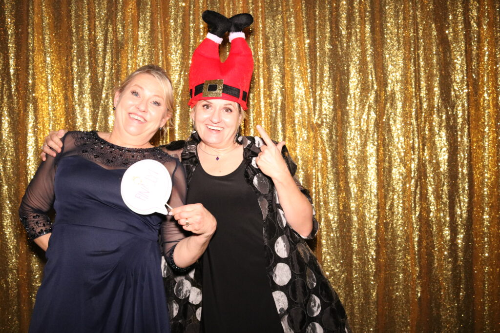 Break the ice with our Toronto affordable photo booth company