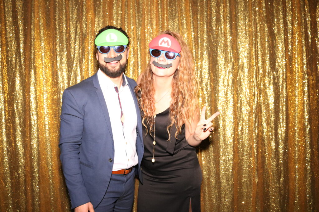 Photo-booth-in-Toronto-offer-the-best-memories