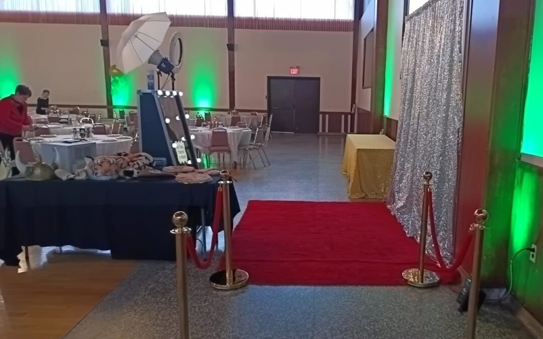 Oshawa Mirror Photo Booth Wedding Rental