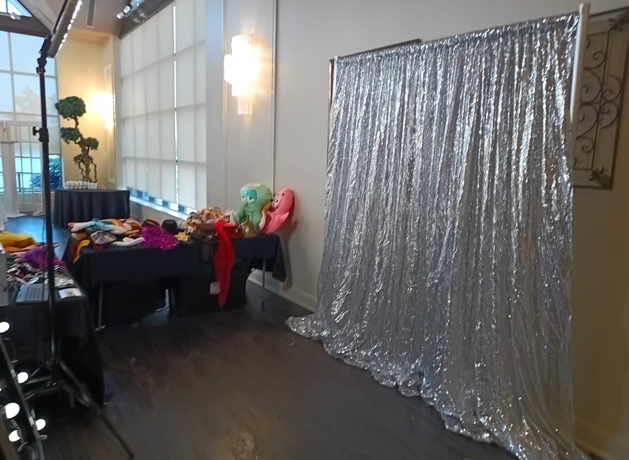 Wedding Mirror Me Orillia Photo Booth for Rent