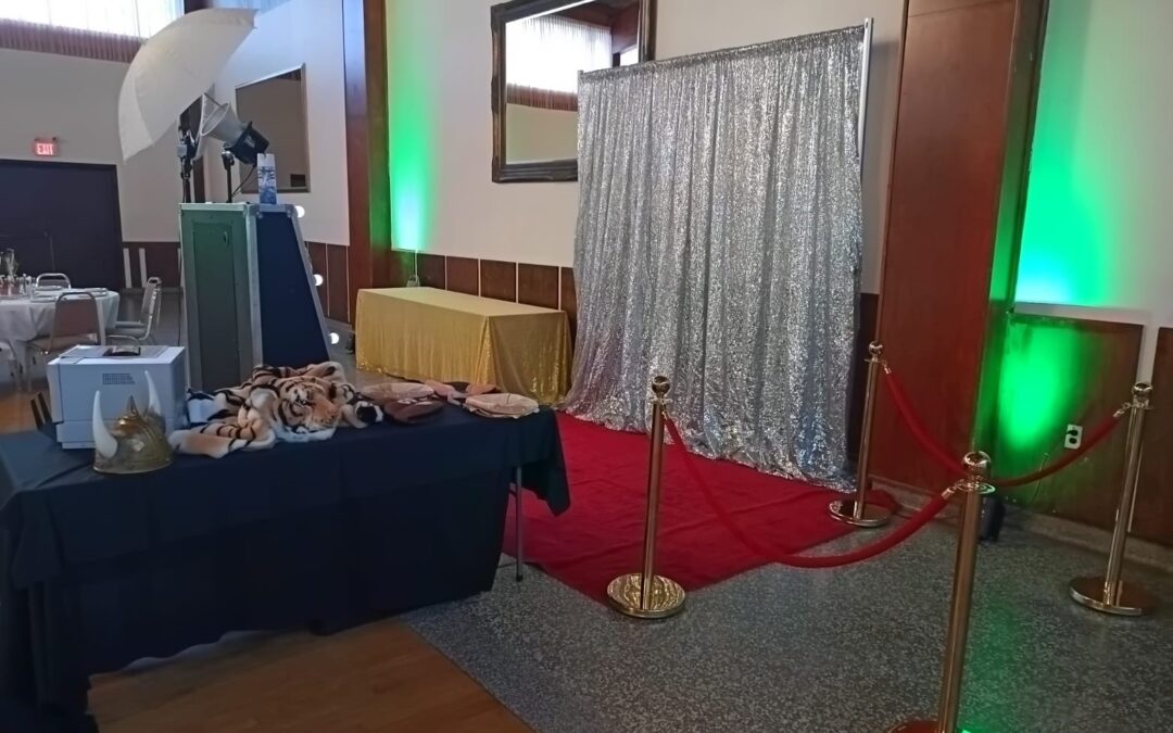 Stouffville Mirror Photo Booth Wedding Rental